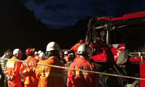 Trung Quốc: Tai nạn xe khách thảm khốc trong đường hầm, 36 người chết