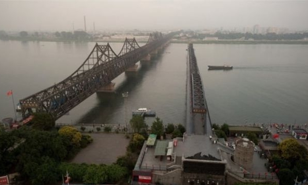 Trung Quốc cấm nhập khẩu sắt, than và hải sản từ Triều Tiên