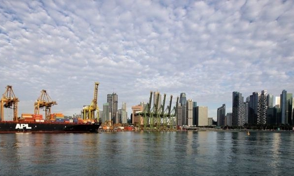 5 thuyền viên mất tích sau vụ tàu đụng nhau ở Singapore