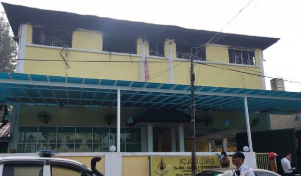 Thảm họa cháy trường khiến 25 người chết ở Kuala Lumpur