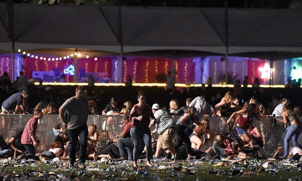 Xả súng kinh hoàng tại lễ hội âm nhạc Las Vegas: 58 người chết, hơn 515 bị thương