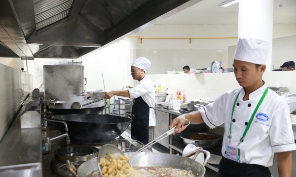 Bếp ăn phục vụ 3.000 phóng viên báo đài tại APEC 2017