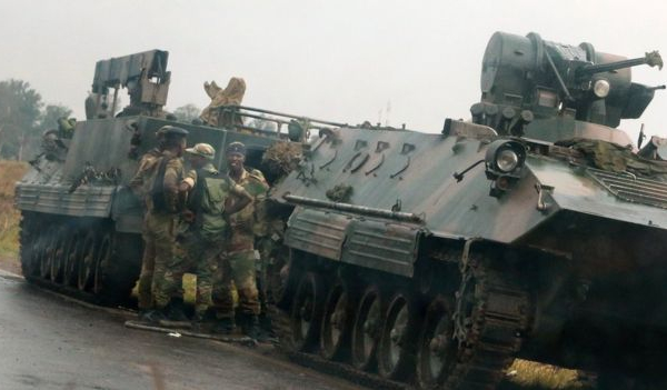 Zimbabwe: Quân đội đảo chính, nắm quyền và “bắt Mugabe”