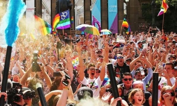 Đa số người Australia ủng hộ hôn nhân đồng giới 