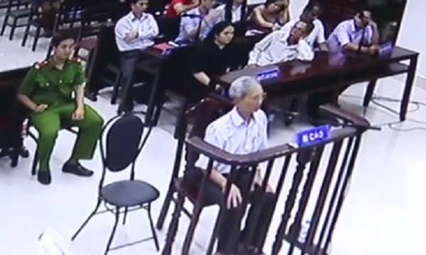 Vũng Tàu: Ông cụ 77 tuổi bị tuyên án ba năm tù về tội ấu dâm