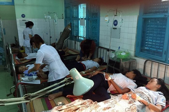 36 học sinh nhập viện sau bữa ăn sáng nghi do ngộ độc