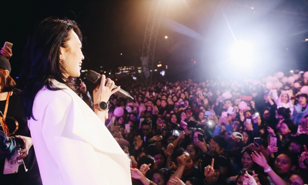 Mỹ Tâm tiếp tục “đốn tim” người hâm mộ trong showcase tại Đà Nẵng