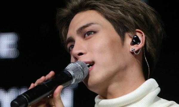 Hàn Quốc - Ngôi sao K-pop Jonghyun “tự tử vì trầm cảm”
