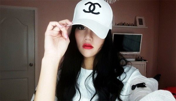 Người mẫu Thái Lan 19 tuổi tự tử gây xôn xao dư luận