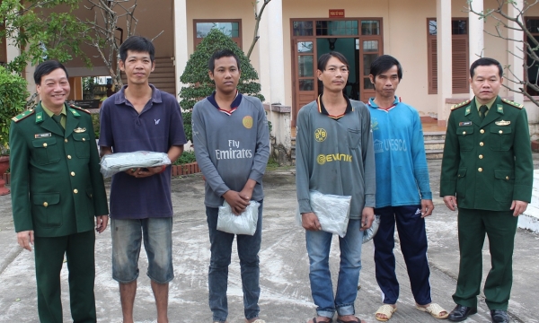 Bộ đội Biên phòng Đà Nẵng giải cứu 4 thuyền viên bị bán cho tàu cá