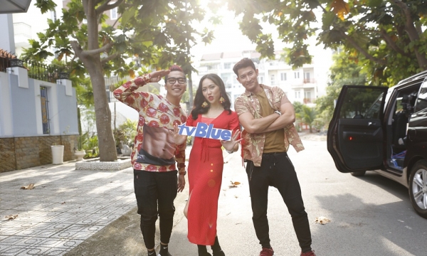  Diệu Nhi “tra tấn” bộ đôi Huy Khánh, Hoàng Rapper trong Taxi show