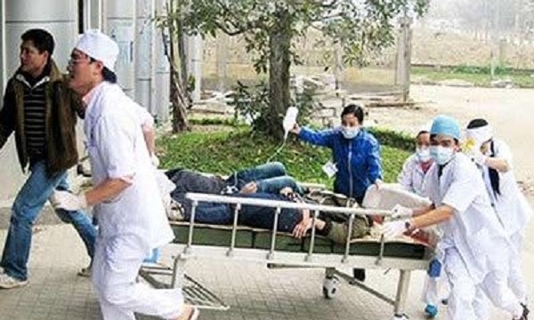 Bình Phước: Hàng chục công nhân nhập viện nghi bị ngộ độc thực phẩm