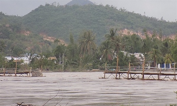 Nha Trang: Lũ tràn về trên sông Cái