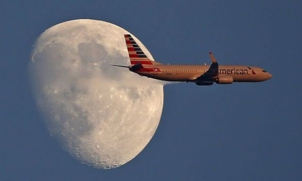 Hoa Kỳ: American Airlines xin lỗi hai cầu thủ bị vu oan ăn cắp