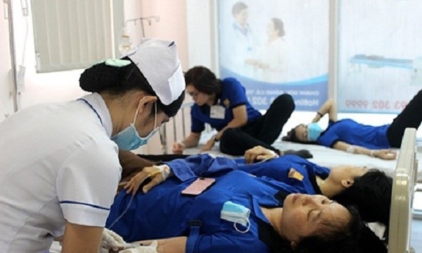 Hơn 50 công nhân nhập viện do ngộ độc thực phẩm tại Đồng Nai