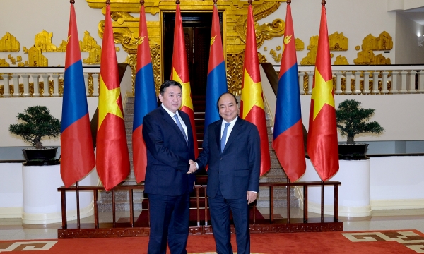 Thủ tướng tiếp Chủ tịch Quốc hội Mông Cổ 