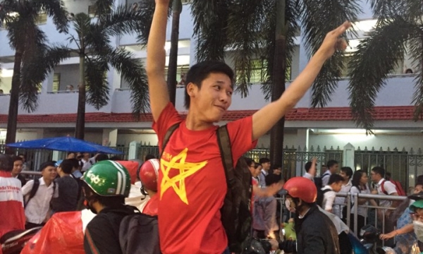 Chùm ảnh người dân ăn mừng chiến thắng của U23 Việt Nam