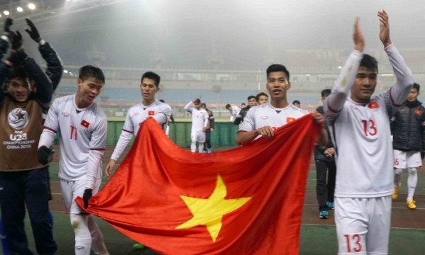 U23 Việt Nam vào chung kết: Sinh viên đại học ăn mừng