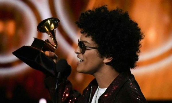 Bruno Mars giành sáu giải Grammy 2018