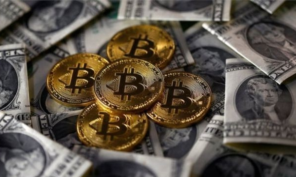  Bitcoin tiếp tục rớt giá thêm 30%, các loại tiền ảo khác cũng mất giá 