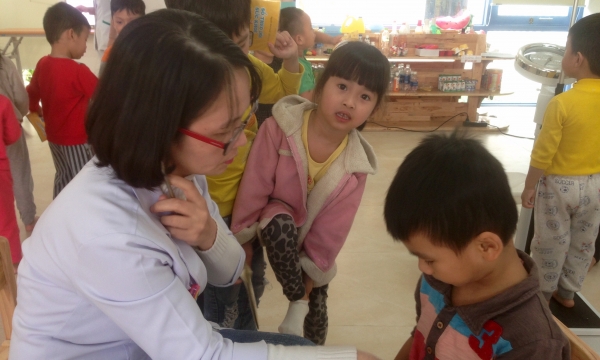 Đà Nẵng: Khám sức khỏe cho con em công nhân tại Trung tâm OneSky