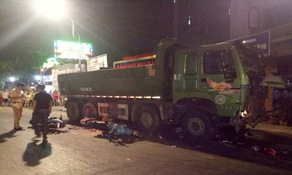 TP.HCM: Tài xế lái xe ben tông hàng loạt xe ở quận Gò Vấp bị khởi tố