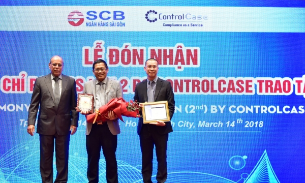 SCB nhận chứng chỉ PCI DSS lần 2 và giải thưởng thanh toán xuất sắc từ ngân hàng Standard Chartered 
