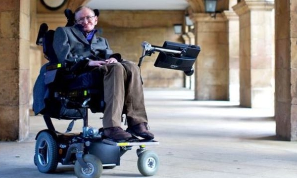 Huyền thoại Hawking làm thay đổi quan niệm về người khuyết tật?