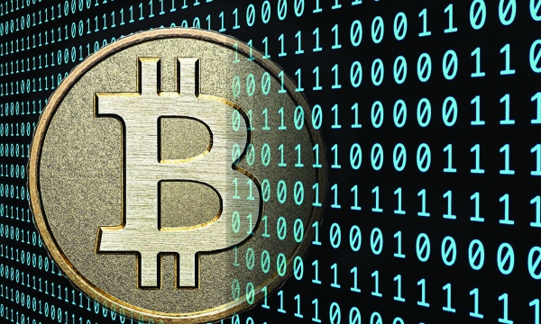 Cơn sốt đầu tư bitcoin: Cơ hội ít, rủi ro nhiều