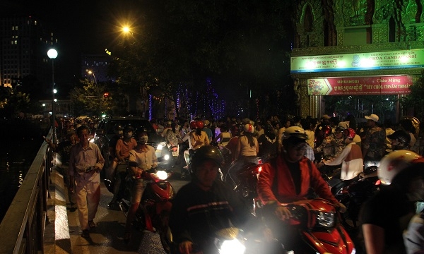 Người Khmer tổ chức lễ hội mừng Tết Chuol Chnam Thmay tại TP.HCM