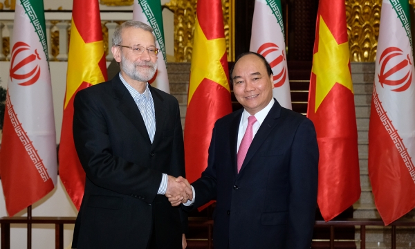 Thủ tướng Nguyễn Xuân Phúc tiếp Chủ tịch Quốc hội Iran