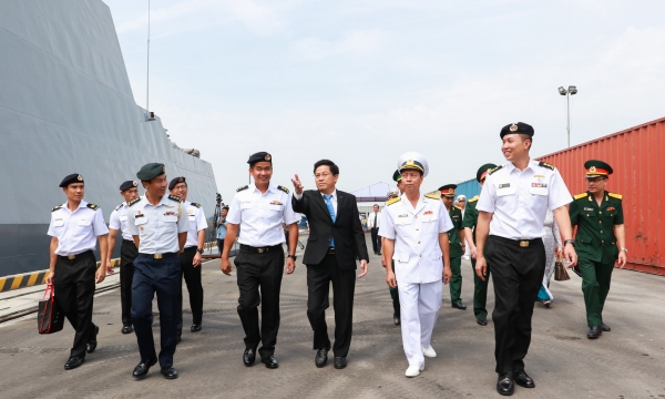 Tàu Hải Quân Singapore cập cảng Tiên Sa thăm xã giaoThành phố Đà Nẵng
