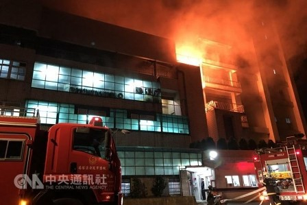 Đài Loan: Cháy ký túc xá, 5 cảnh sát cứu hỏa thiệt mạng