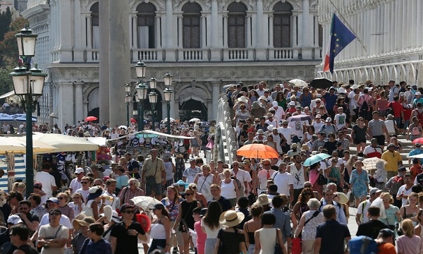 Phố cổ Venice đương đầu với làn sóng du khách trong Lễ Lao động và mùa hè này