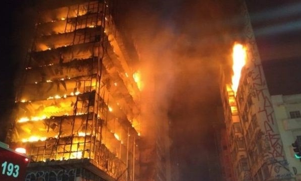 Brazil: Cháy lớn làm sập nhà 26 tầng, 1 người chết, 3 mất tích