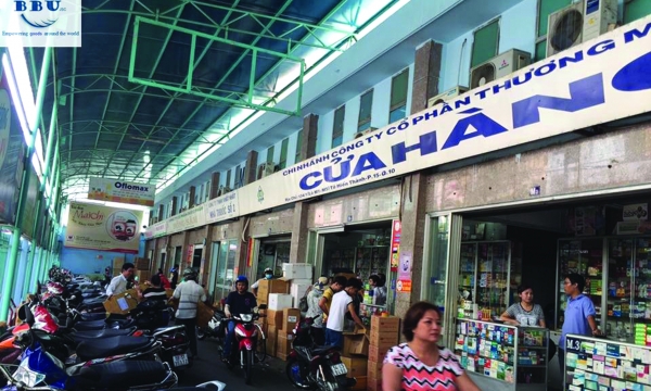 Đi mua thuốc ở chợ bán sỉ lớn nhất Sài Gòn: Ngành y tế đau đầu vì khó kiểm soát?