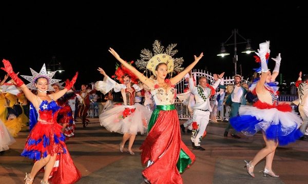 Lộng lẫy Carnaval “Huyền thoại những cây cầu” tại DIFF Đà Nẵng 2018
