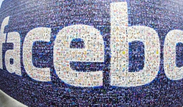 Scandal bê bối dữ liệu của Facebook: Cambridge Analytica ngừng hoạt động