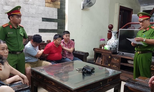 Lạng Sơn: Bắt  khẩn cấp 3 đối tượng vận chuyển 20 bánh ma túy