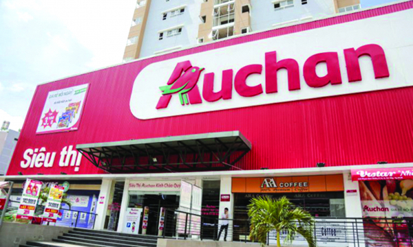 Siêu thị Auchan Gò Vấp bị khách hàng “tố” bán trứng có dòi