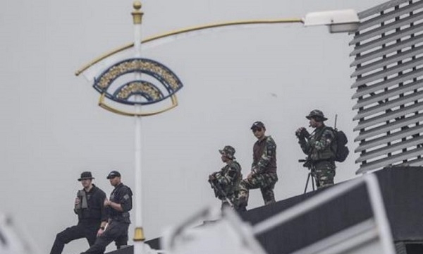 Hoa Kỳ sử dụng “chim mồi” và lính bắn tỉa để bảo vệ ông Trump tại Singapore