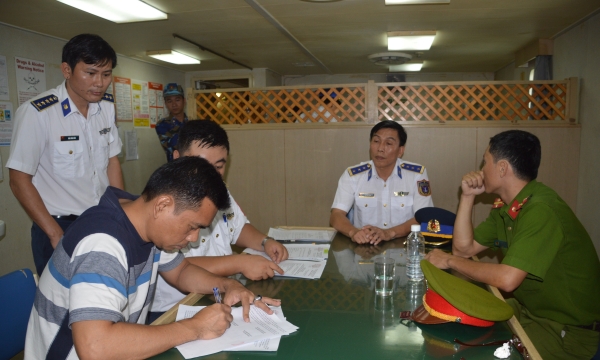 Quảng Nam: Bộ Tư lệnh Vùng Cảnh sát biển 2 bán đấu giá tang vật tàu Pacipic Ocean và tàu vỏ sắt không số hiệu