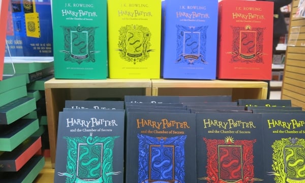 FAHASA phát hành sách Harry Potter cùng lúc với thế giới
