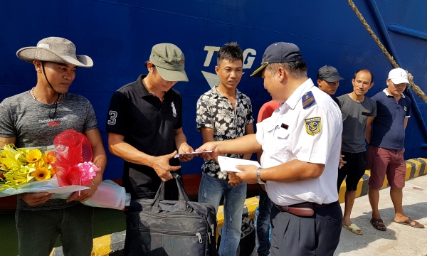 Quảng Nam: 9 thuyền viên trên tàu An Phú 868 bị chìm