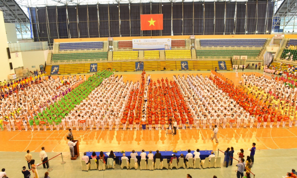 Vinamilk Sure Prevent đồng hành cùng 3000 người cao tuổi tại giải thi đấu thể dục dưỡng sinh TP. Hồ Chí Minh