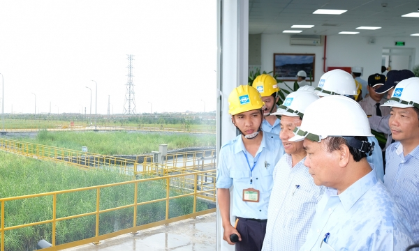 Thủ tướng Nguyễn Xuân Phúc thị sát hoạt động, làm việc với Formosa Hà Tĩnh