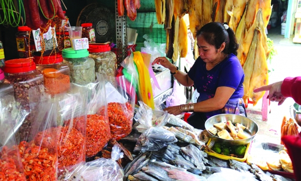 Chợ Campuchia giữa lòng Sài Gòn