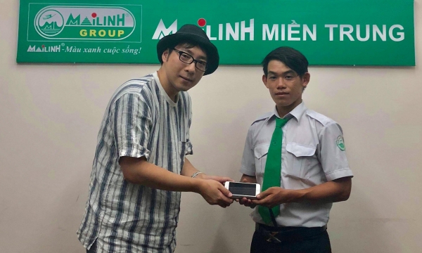 Đà Nẵng: Lái xe Mai Linh trả lại điện thoại cho du khách nước ngoài bỏ quên