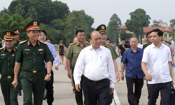 Thủ tướng làm việc với Ban Quản lý Lăng Chủ tịch Hồ Chí Minh 