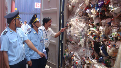 Nhập khẩu trái phép phế liệu rác thải vào Việt Nam: Nhiều đối tượng sa lưới